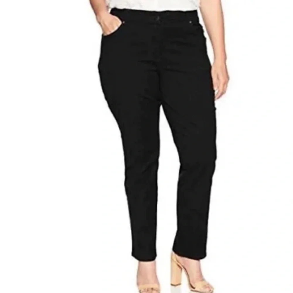 NWT Lee Relaxed Fit Straight Leg Jeans Mid Rise size 18 or 28W New